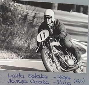 Sotaka Lolita (1939)