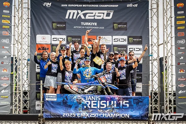 Jānis
Mārtiņš Reišulis izcīna Eiropas čempiona titulu EMX250 klasē motokrosā. 2025.
Foto: MXGP



